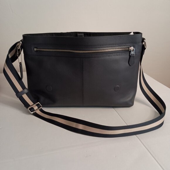 Coach Navy Blue Pebbled Charles Leather Messenger Bag F54792 Excellent Condition - Picture 8 of 15